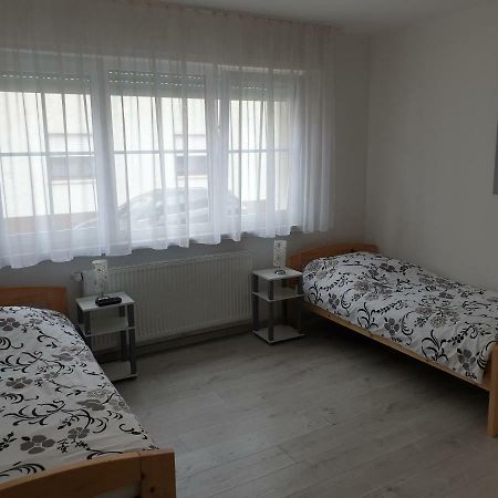 Wohnung, Zimmer In Frankfurt Flughafen Zu Vermieten Mörfelden-Walldorf Exterior foto